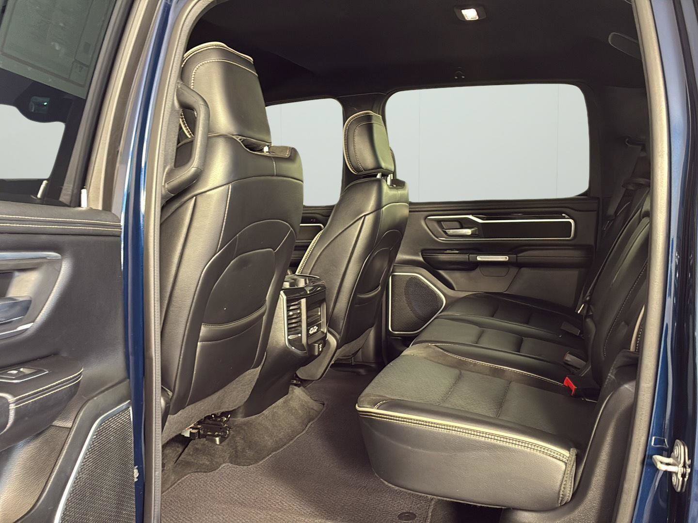 Used 2020 RAM 1500 Laramie w/ Sport Appearance Package AWD/4WD image 25