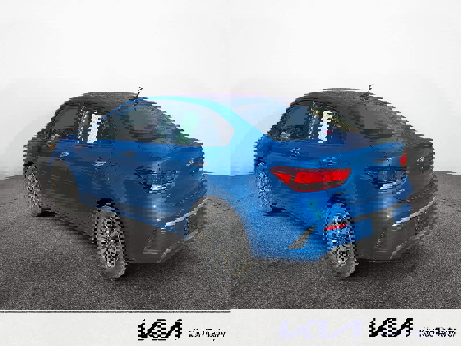 Used 2023 Kia Rio S w/ Technology Package image 3