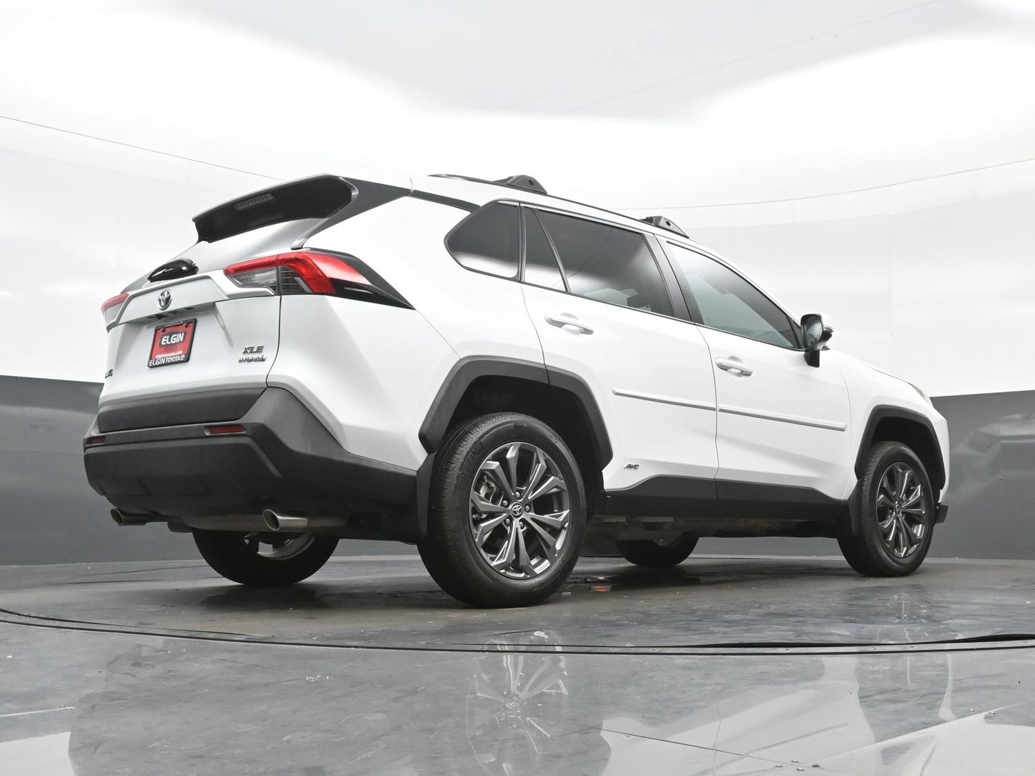 Used 2024 Toyota RAV4 XLE Premium w/ Weather Package AWD/4WD image 33