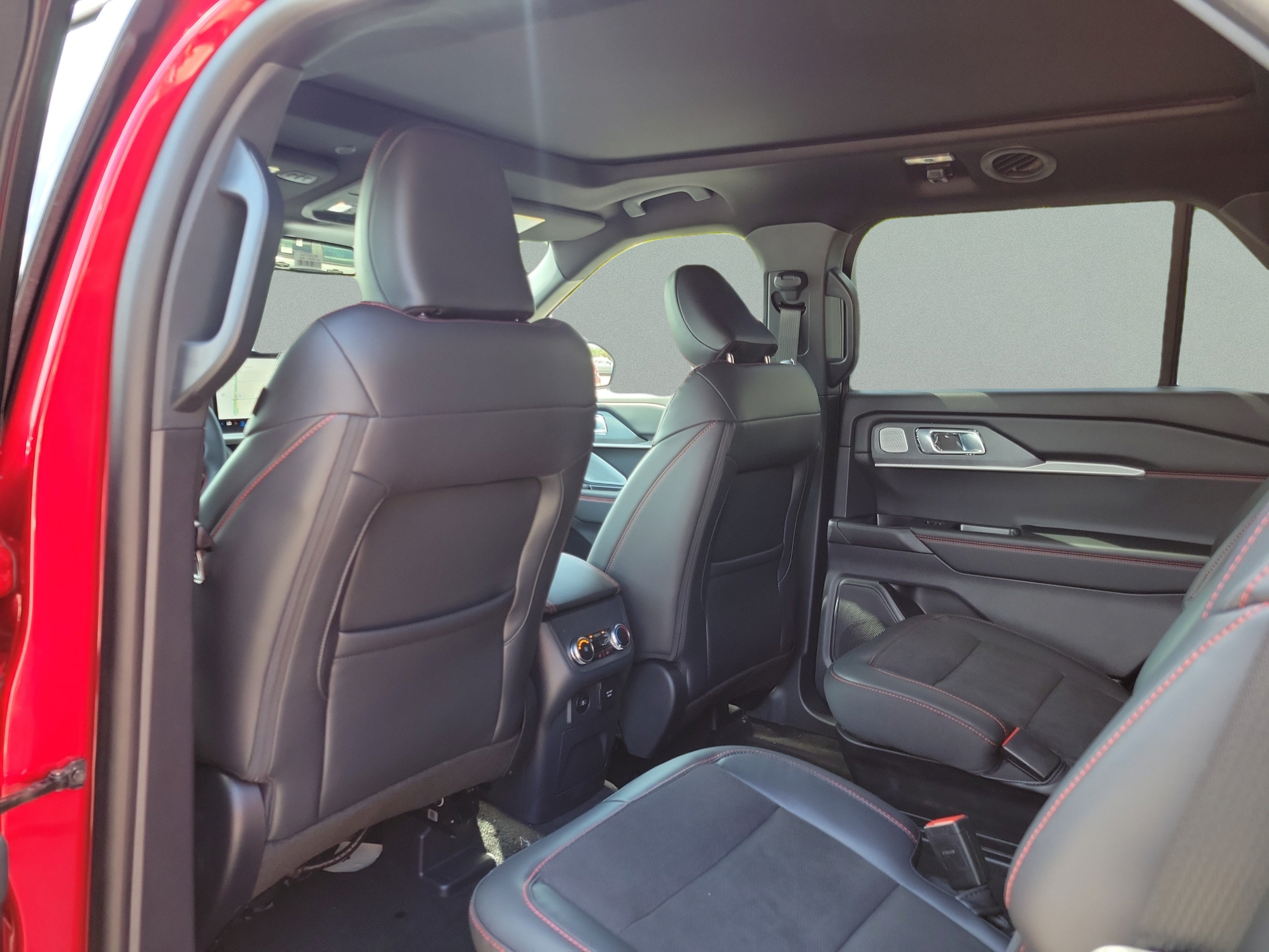 New 2026 Ford Explorer ST w/ Sun And Sound Package AWD/4WD image 8