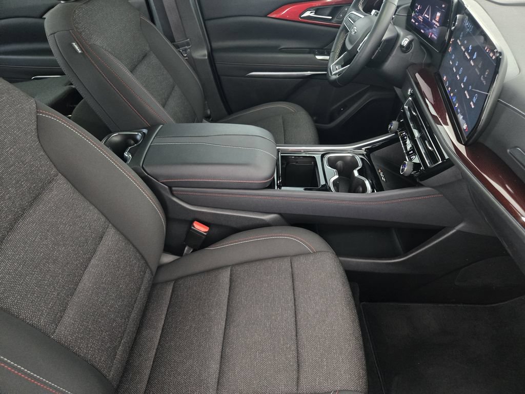 Used 2024 Chevrolet Traverse Z71 AWD/4WD image 15