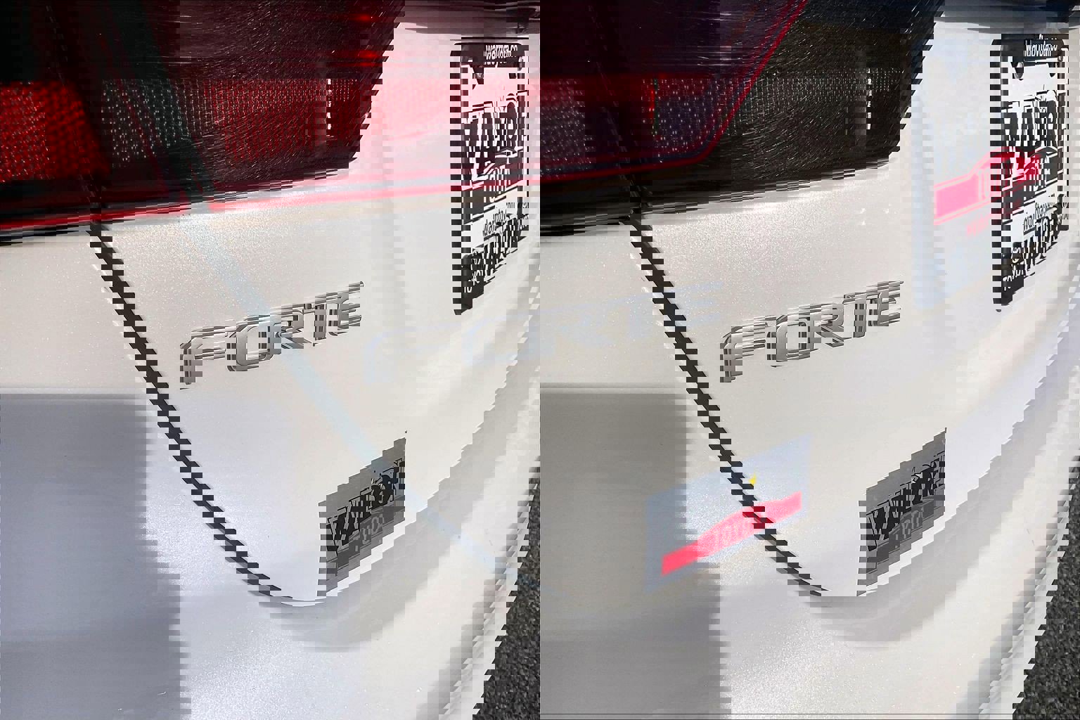 Used 2024 Kia Forte LXS image 10