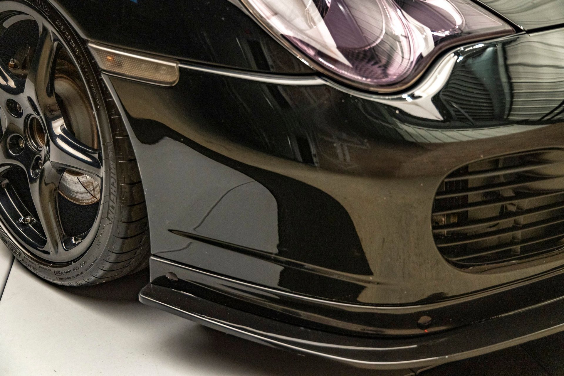 Used 2003 Porsche 911 Turbo image 39