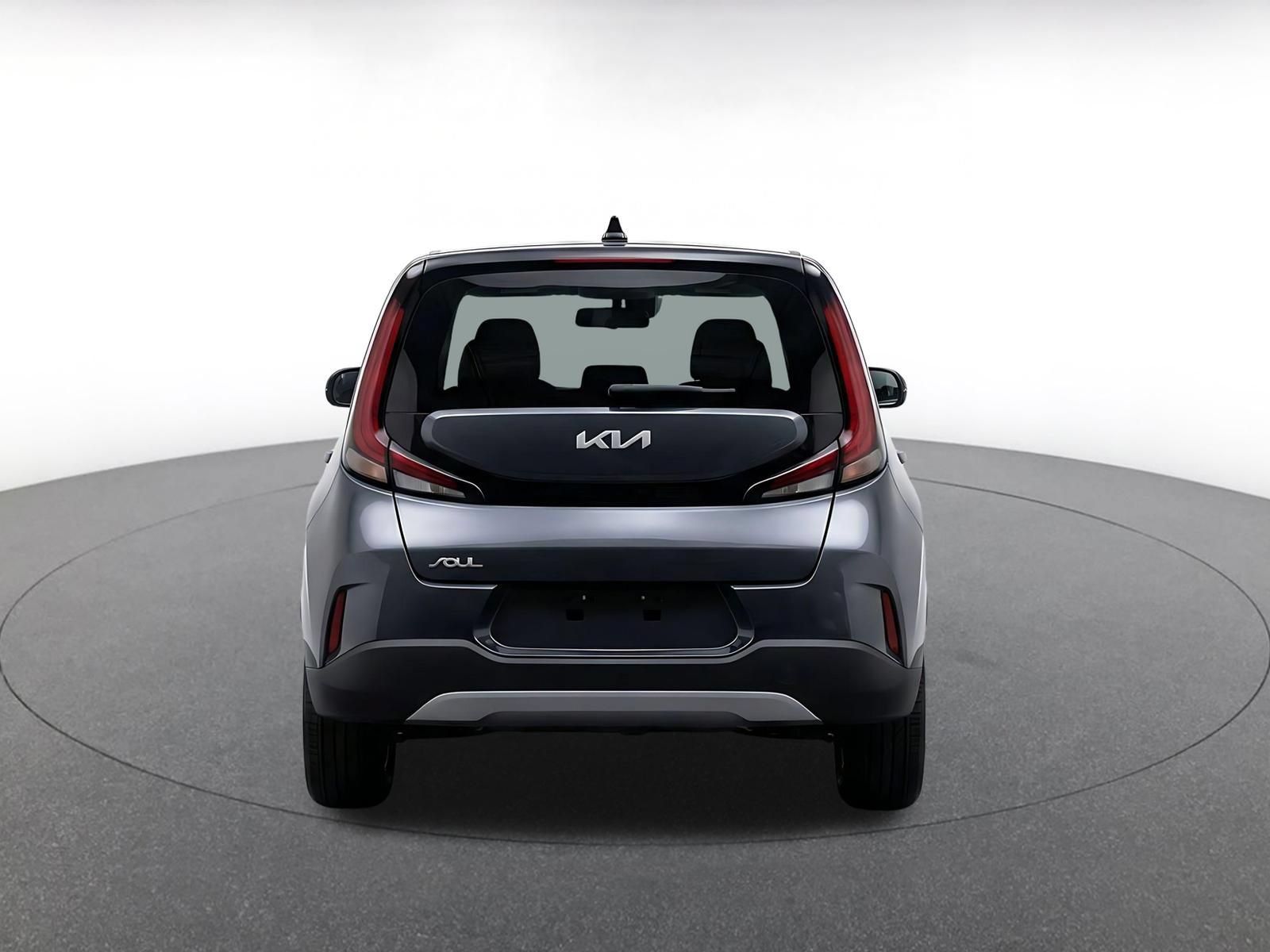 Used 2025 Kia Soul LX w/ LX Technology Package FWD image 8