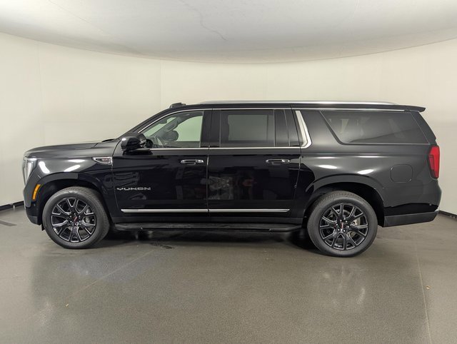 Used 2025 GMC Yukon XL Elevation image 5