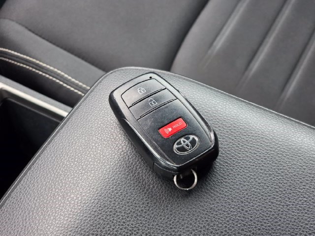 Used 2024 Toyota Tacoma TRD Off-Road AWD/4WD image 37