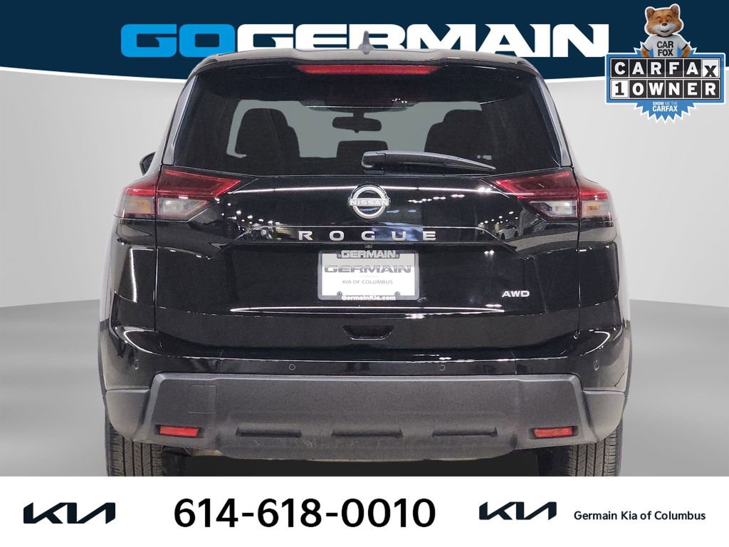 Used 2024 Nissan Rogue S image 10
