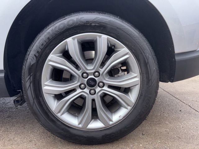 Used 2024 Ford Edge Titanium image 50