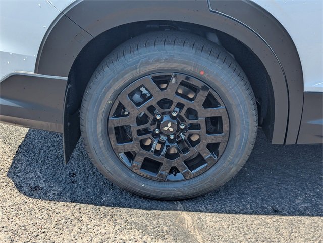 New 2025 Mitsubishi Outlander Trail Edition image 5
