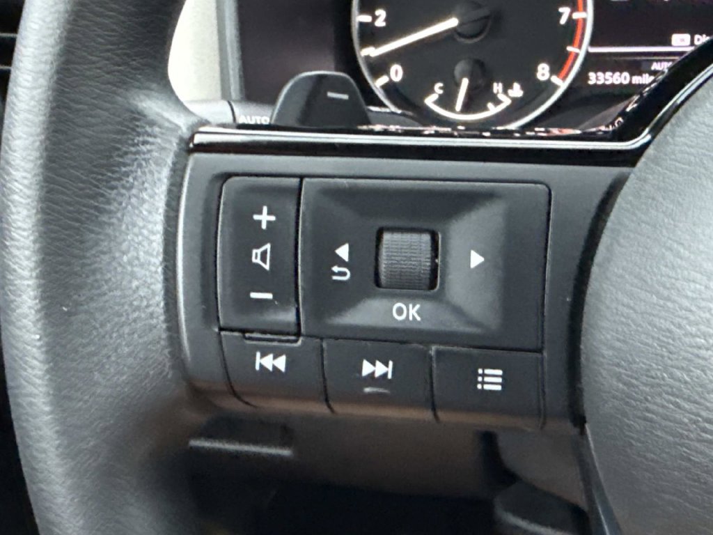Used 2023 Nissan Rogue SV AWD/4WD image 22