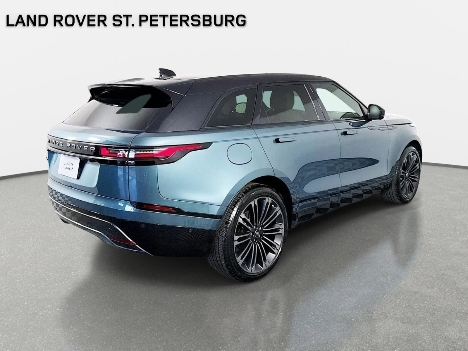 Used 2026 Land Rover Range Rover Velar Dynamic SE AWD/4WD image 5