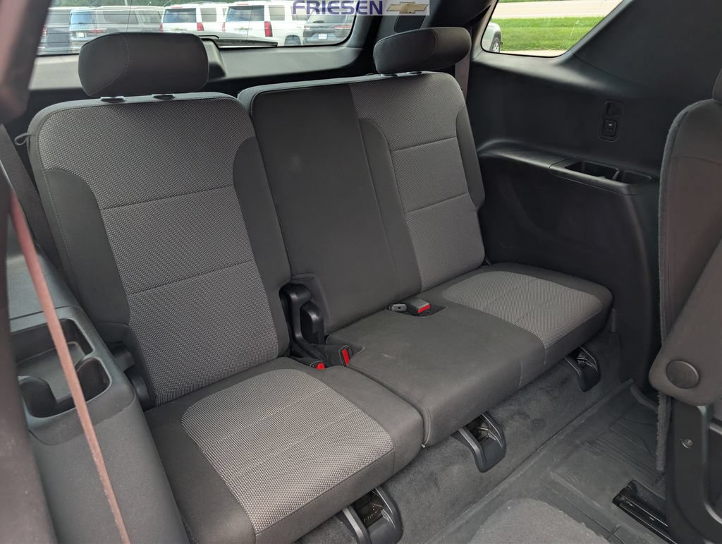 Used 2023 Chevrolet Traverse LT w/ LPO, Floor Liner Package AWD/4WD image 23