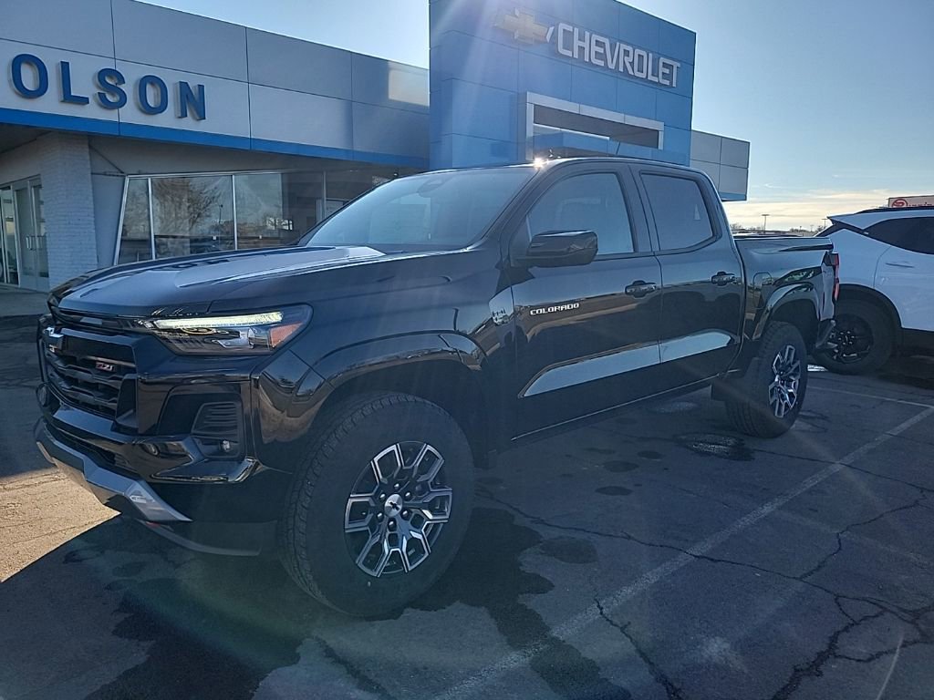 New 2025 Chevrolet Colorado Z71 w/ Z71 Convenience Package 2