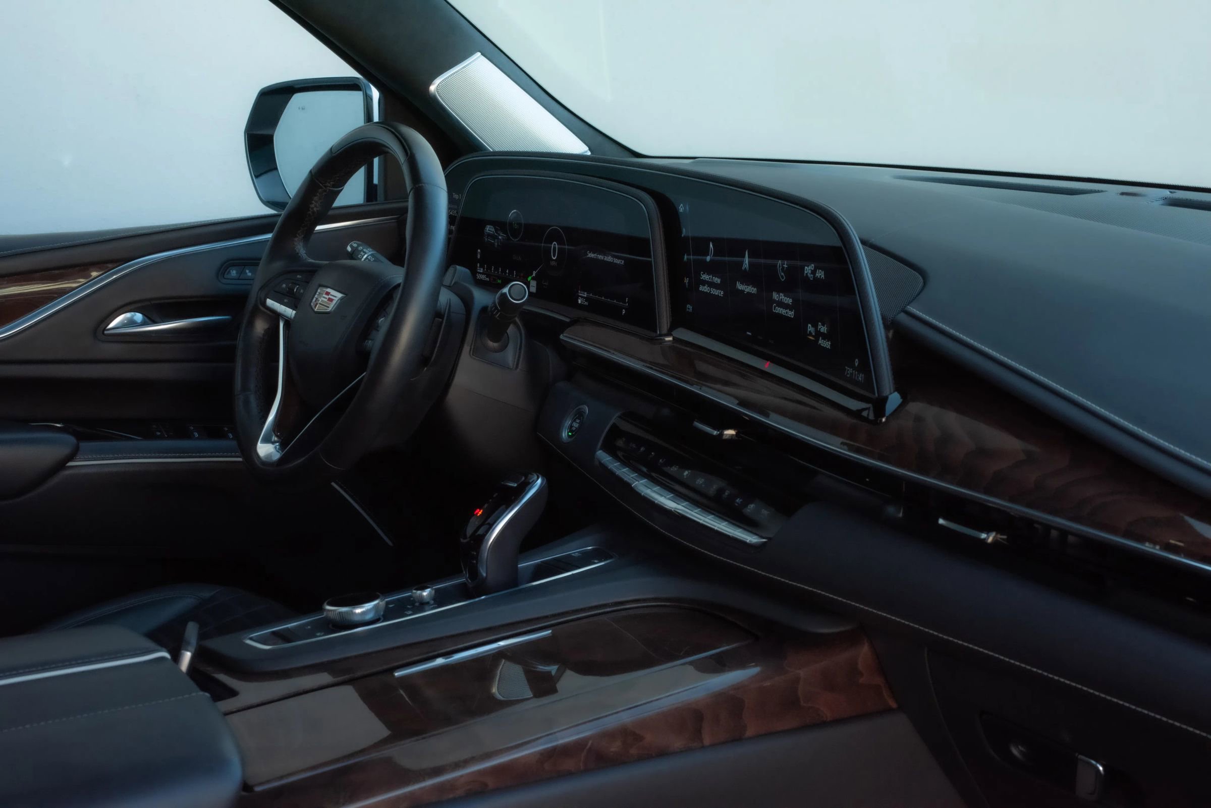 Used 2022 Cadillac Escalade ESV Sport Platinum image 11