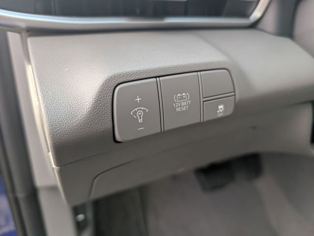 New 2026 Hyundai Elantra Blue image 17