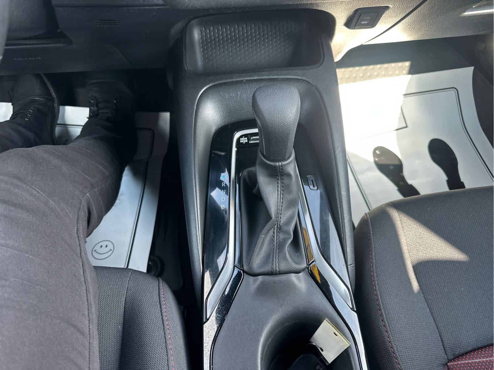 Used 2024 Toyota Corolla Sedan w/ SE Convenience Package image 30