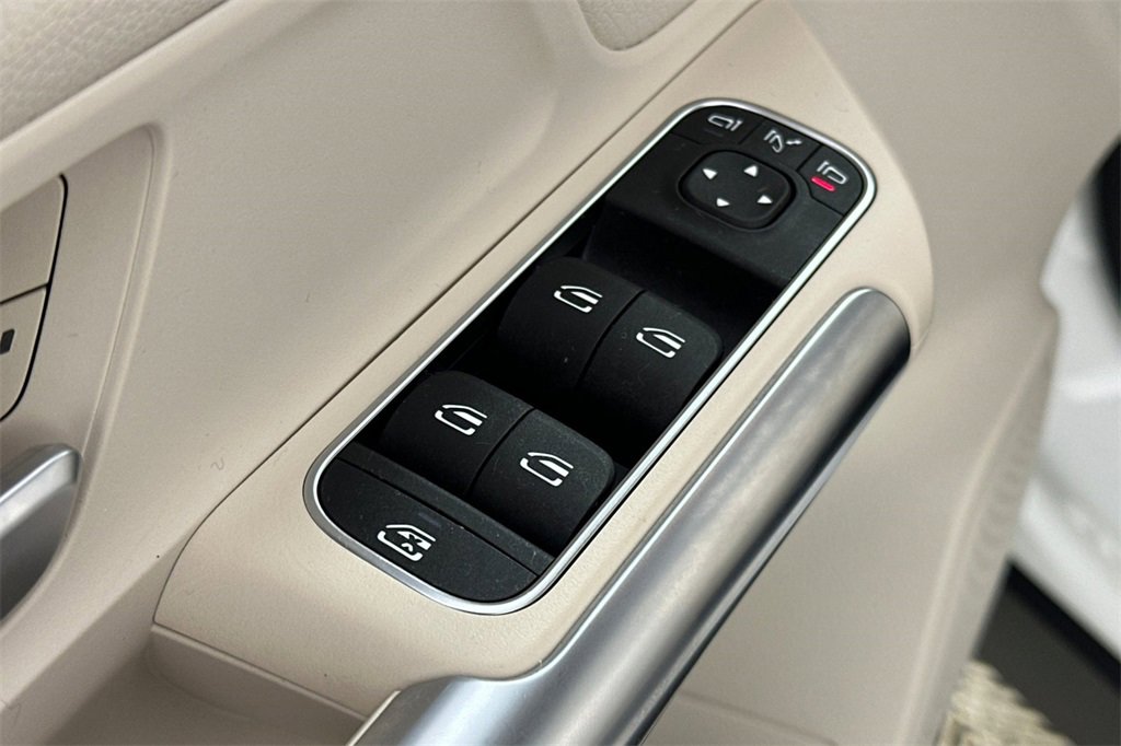 Certified 2026 Mercedes-Benz GLA 250 image 12