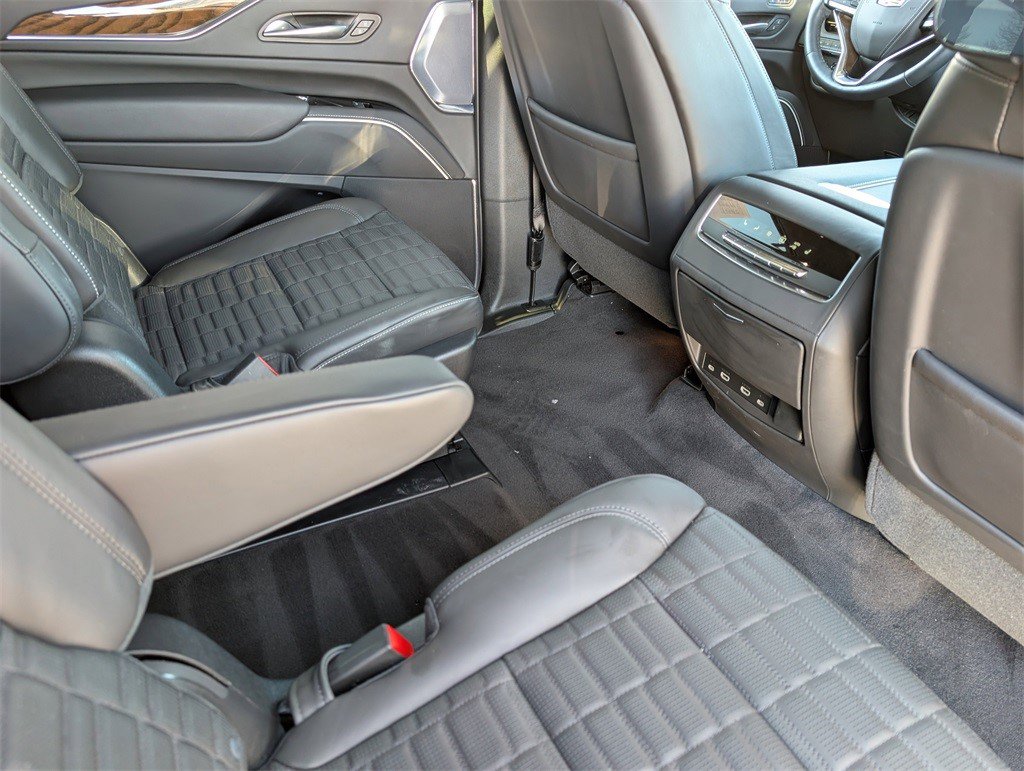 Certified 2023 Cadillac Escalade ESV Premium Luxury Platinum image 20