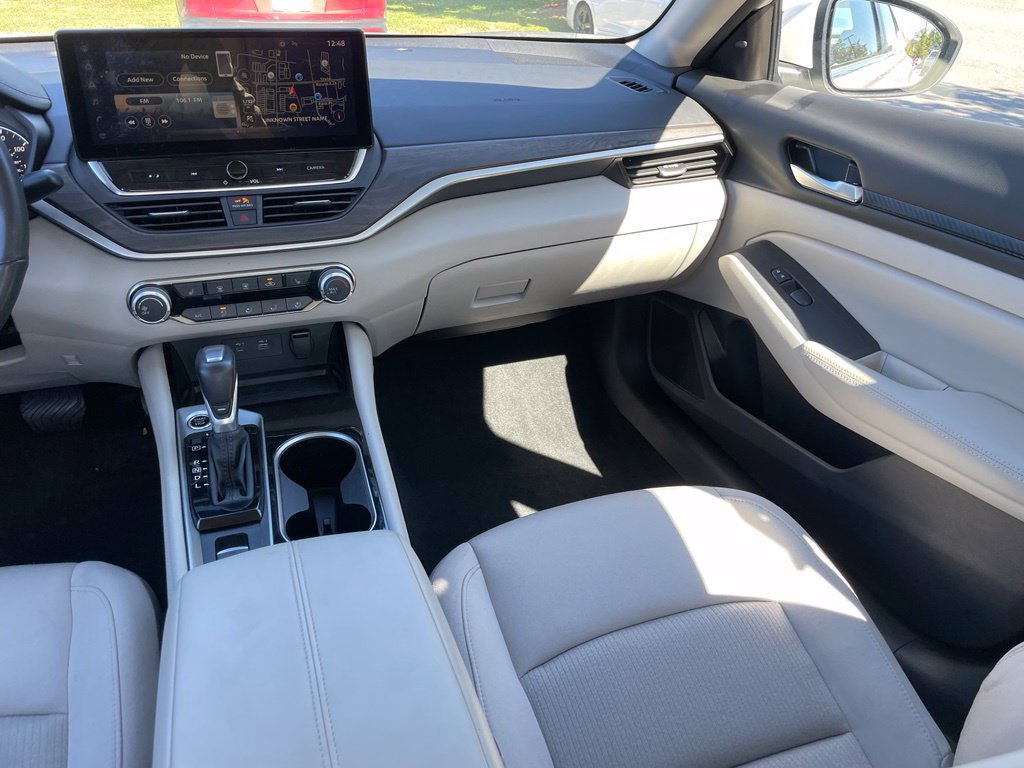 Certified 2024 Nissan Altima 2.5 SV w/ SV Premium Package AWD/4WD image 12