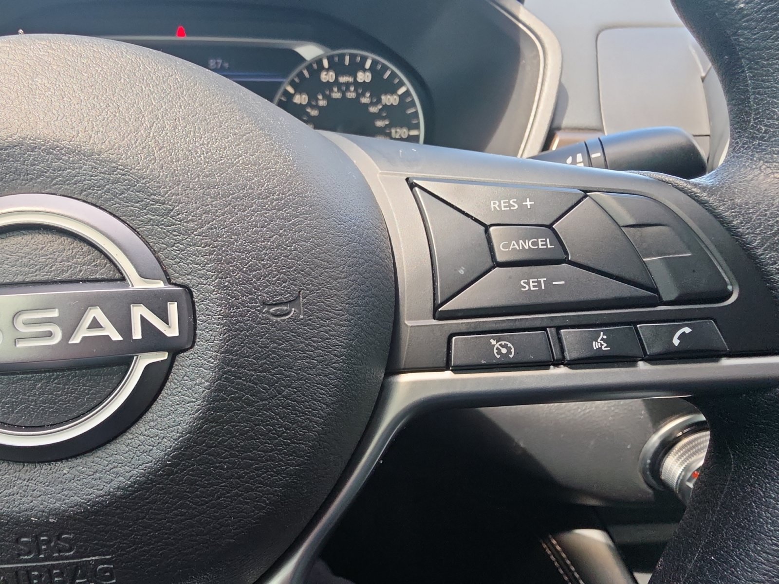 Used 2023 Nissan Altima 2.5 SV AWD/4WD image 15