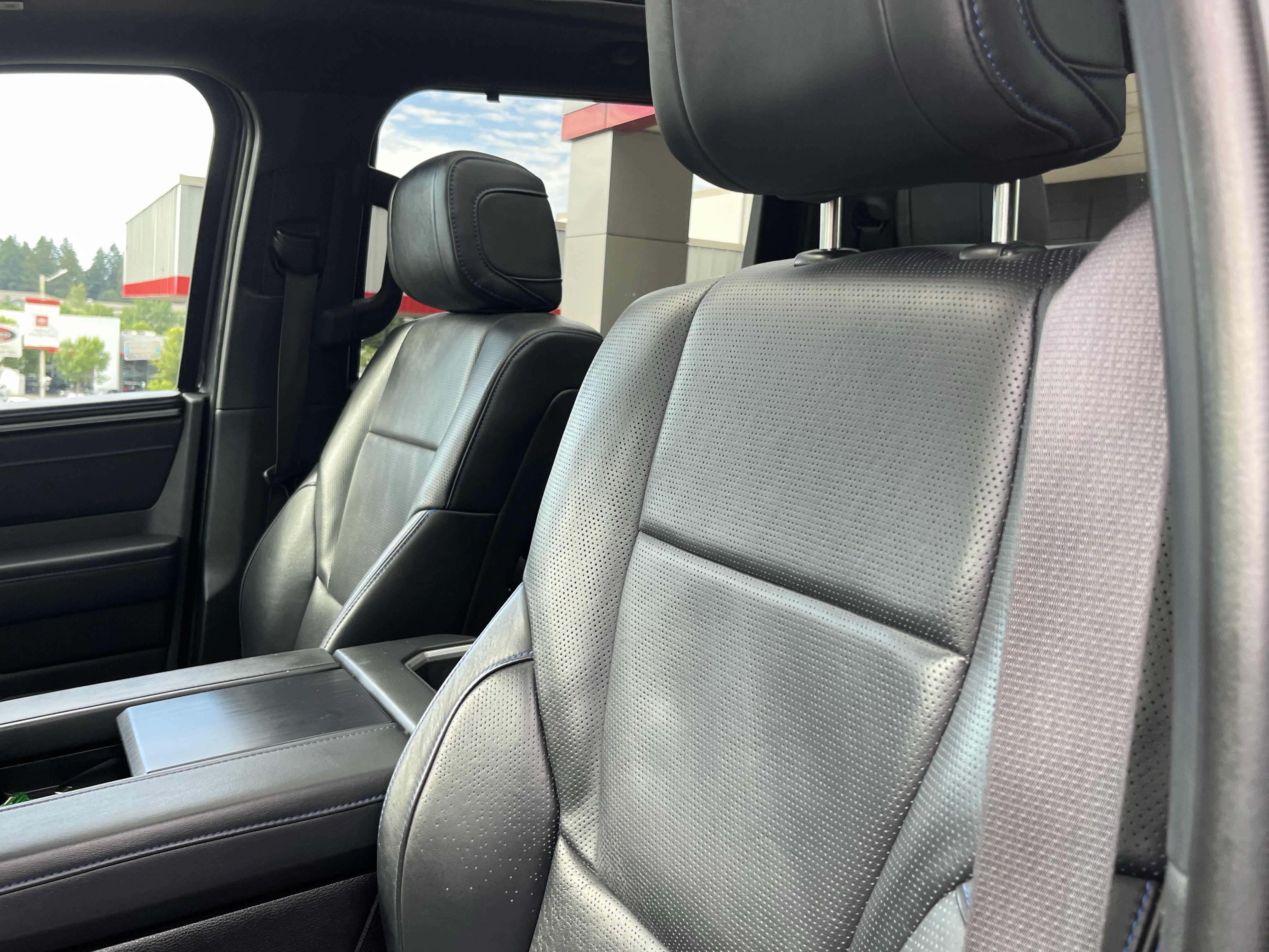 Used 2024 Toyota Tundra Platinum AWD/4WD image 20