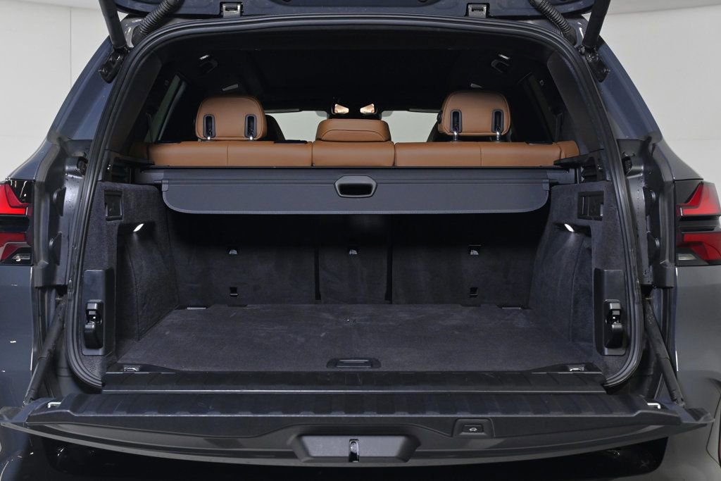 Used 2024 BMW X5 M Competition w/ Executive Package image 30