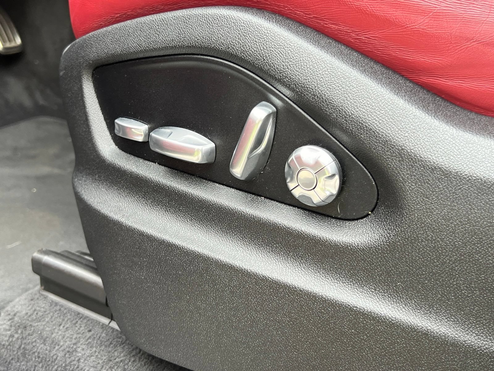 Used 2019 Porsche Cayenne S AWD/4WD image 34