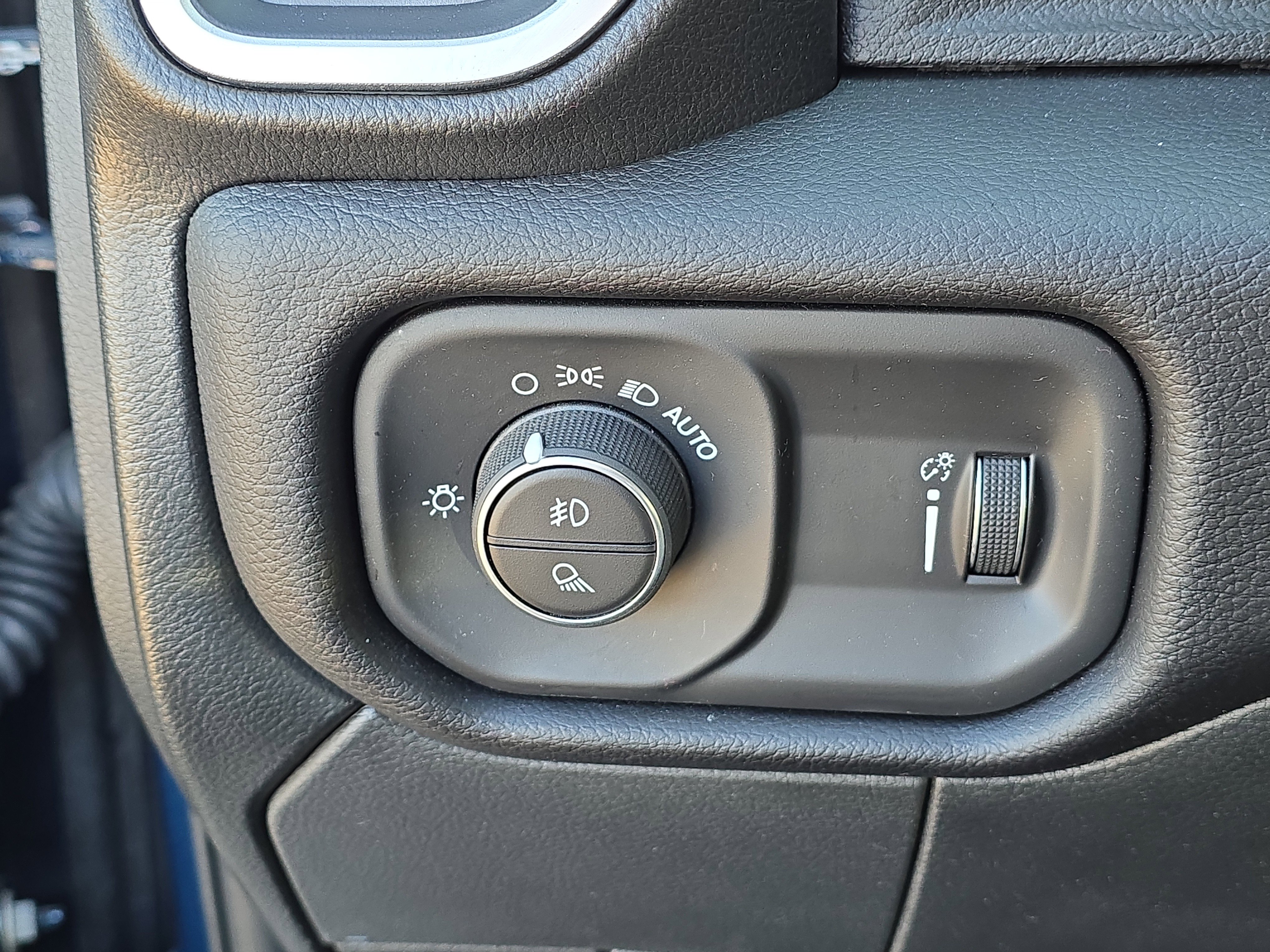 Used 2024 RAM 2500 Big Horn w/ Bed Utility Group image 14