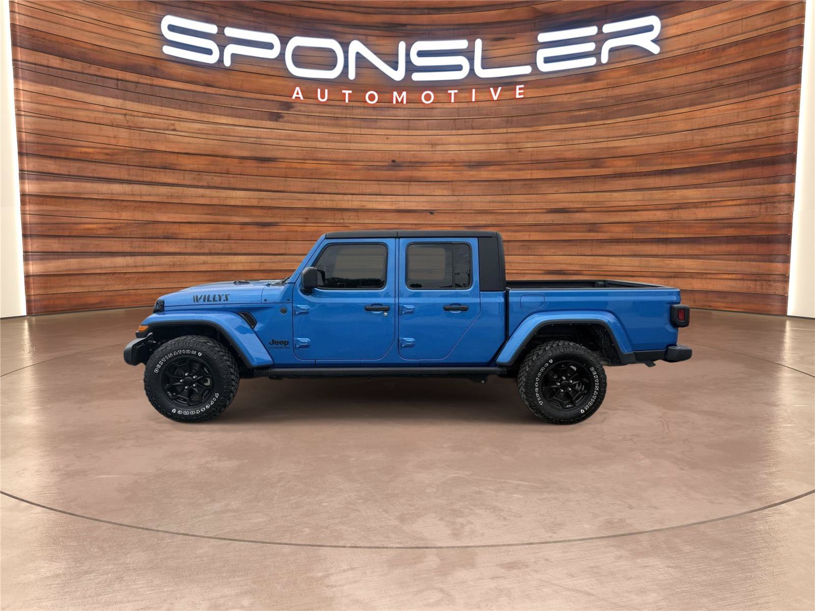 Used 2022 Jeep Gladiator Sport AWD/4WD image 2