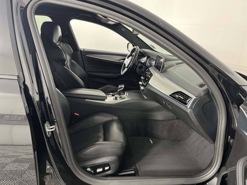 Used 2019 BMW M5 w/ Executive Package image 31