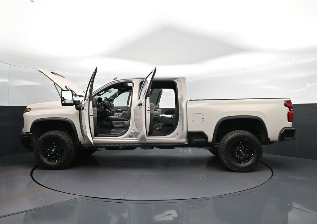 New 2026 Chevrolet Silverado 2500 ZR2 image 50