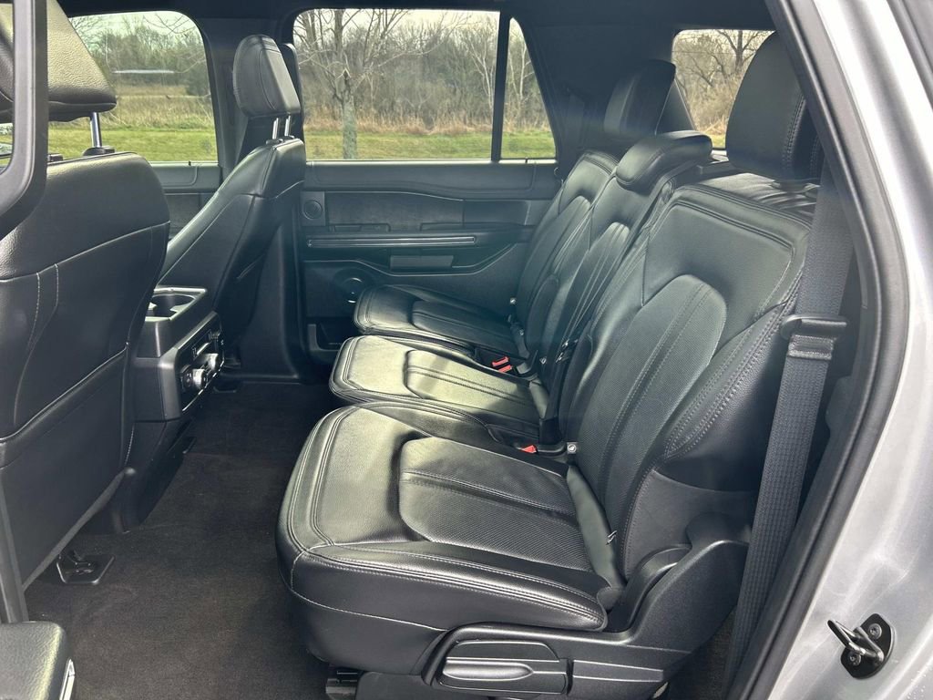 Used 2021 Ford Expedition Max Limited image 22
