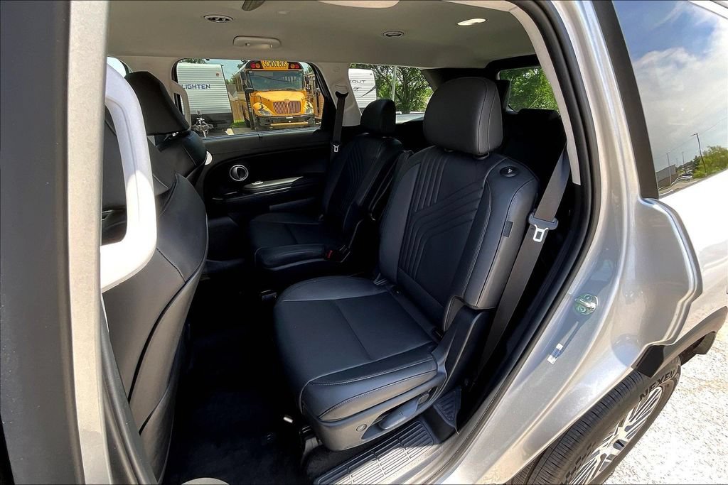 Used 2026 Hyundai Palisade SEL AWD/4WD image 7