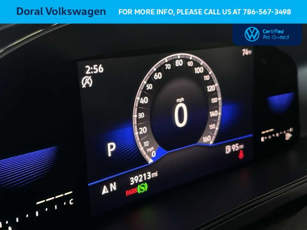 Certified 2022 Volkswagen Taos SE FWD image 16