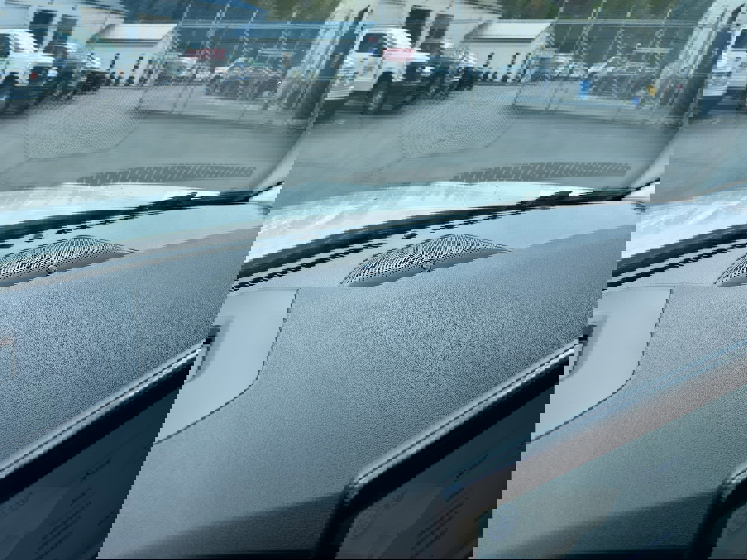 New 2025 Ford Escape SE w/ PHEV Premium Package FWD image 55