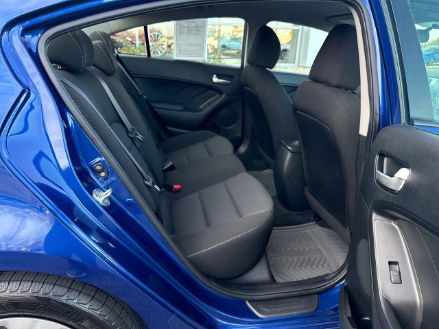 Used 2017 Kia Forte LX image 26