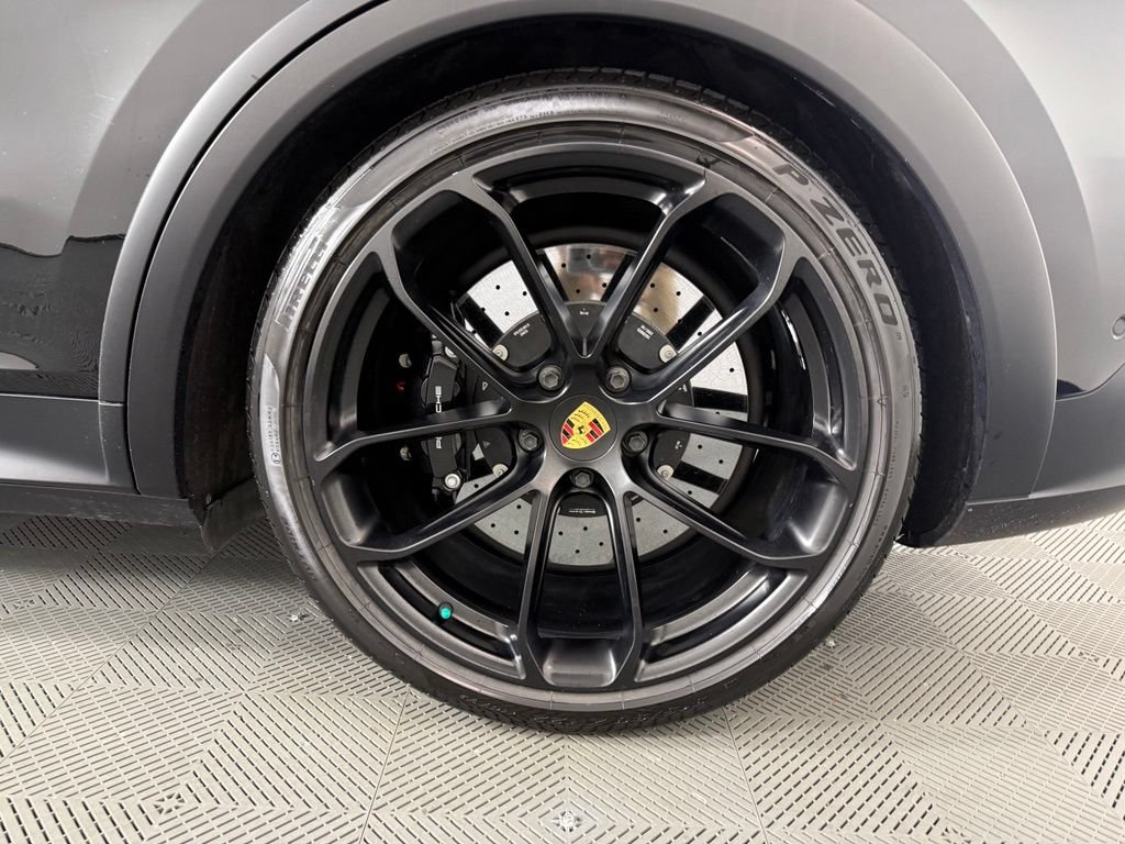 Certified 2023 Porsche Cayenne Turbo GT AWD/4WD image 12