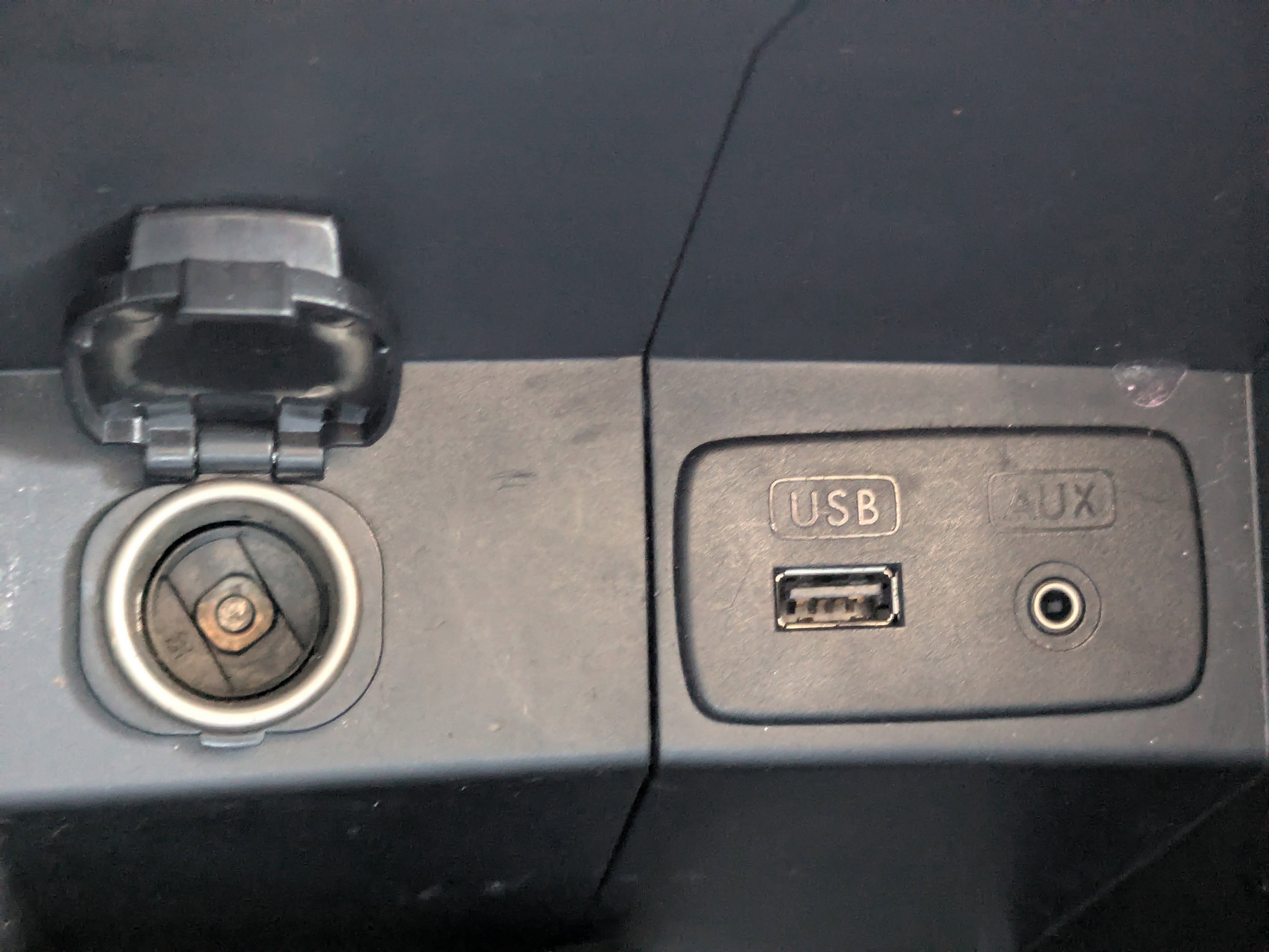 Used 2015 Subaru Forester 2.5i Limited image 30