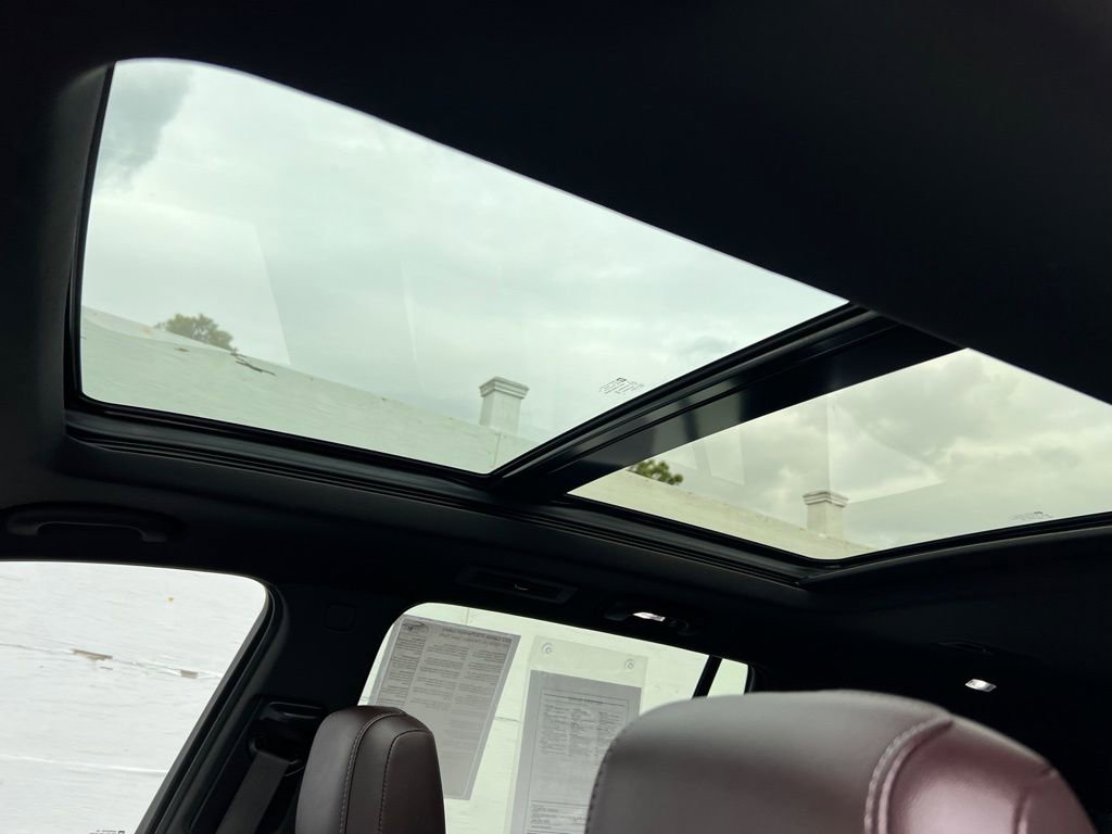 Used 2022 Cadillac XT6 Premium Luxury image 12