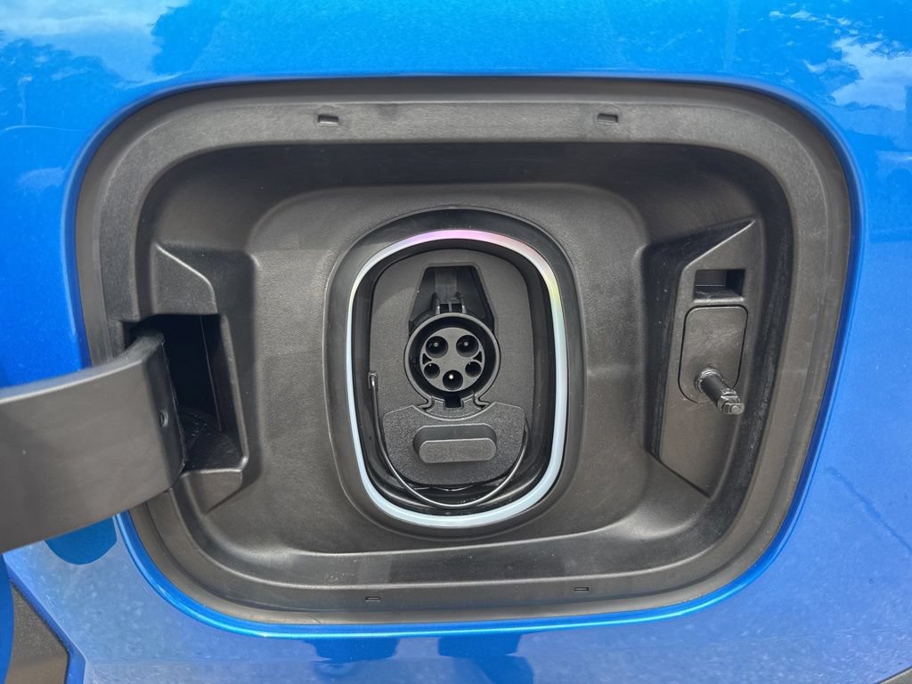 Used 2026 Chevrolet Silverado EV Trail Boss AWD/4WD image 16