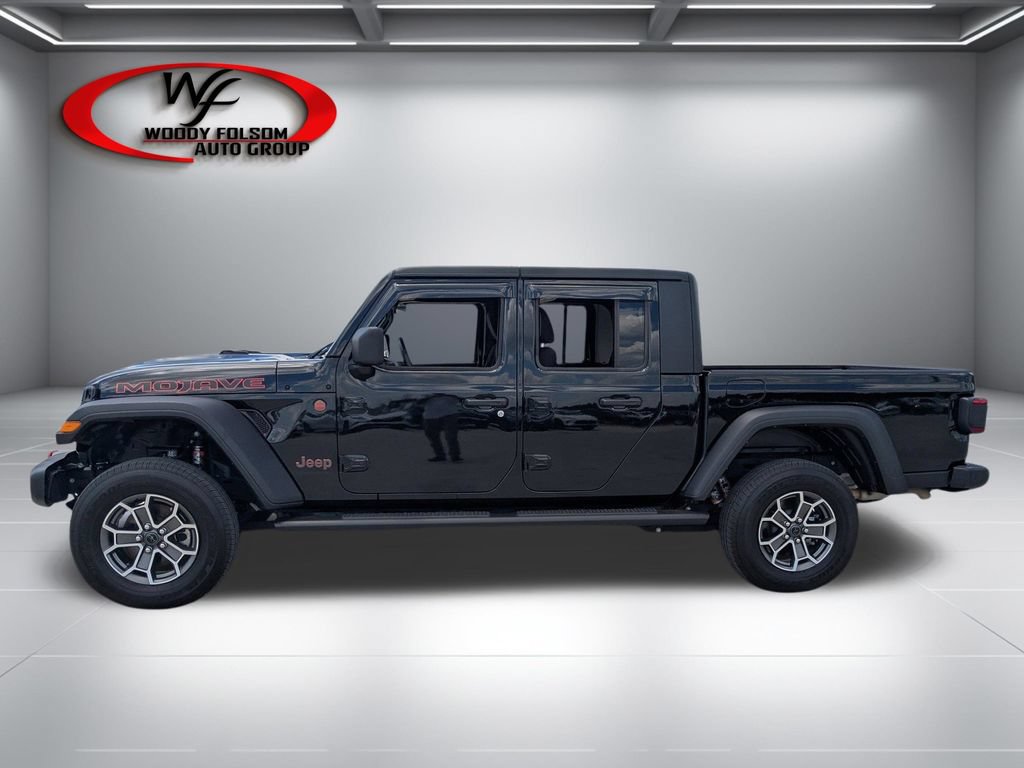 Used 2024 Jeep Gladiator Mojave AWD/4WD image 7
