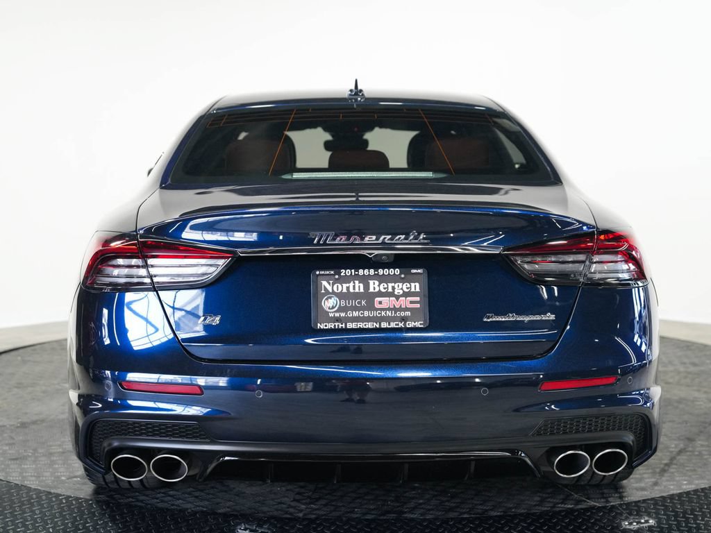 Used 2022 Maserati Quattroporte Modena Q4 AWD/4WD image 7