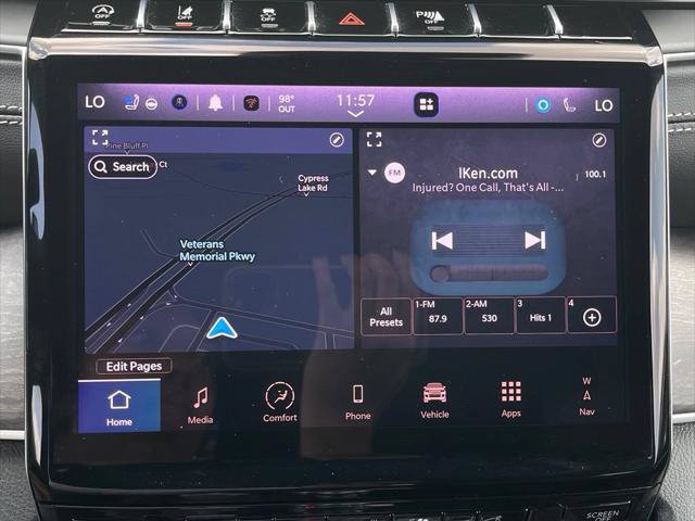 Certified 2025 Jeep Grand Cherokee Limited w/ Luxury Tech Group II AWD/4WD image 31
