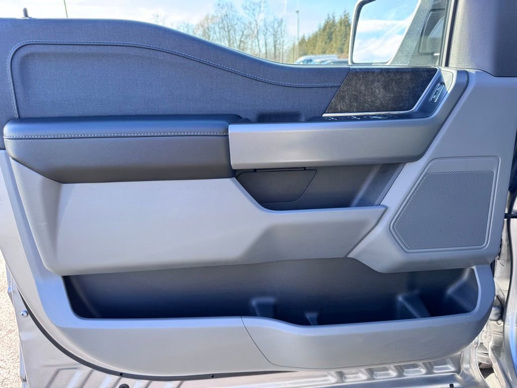 Used 2023 Ford F150 Lightning XLT image 21