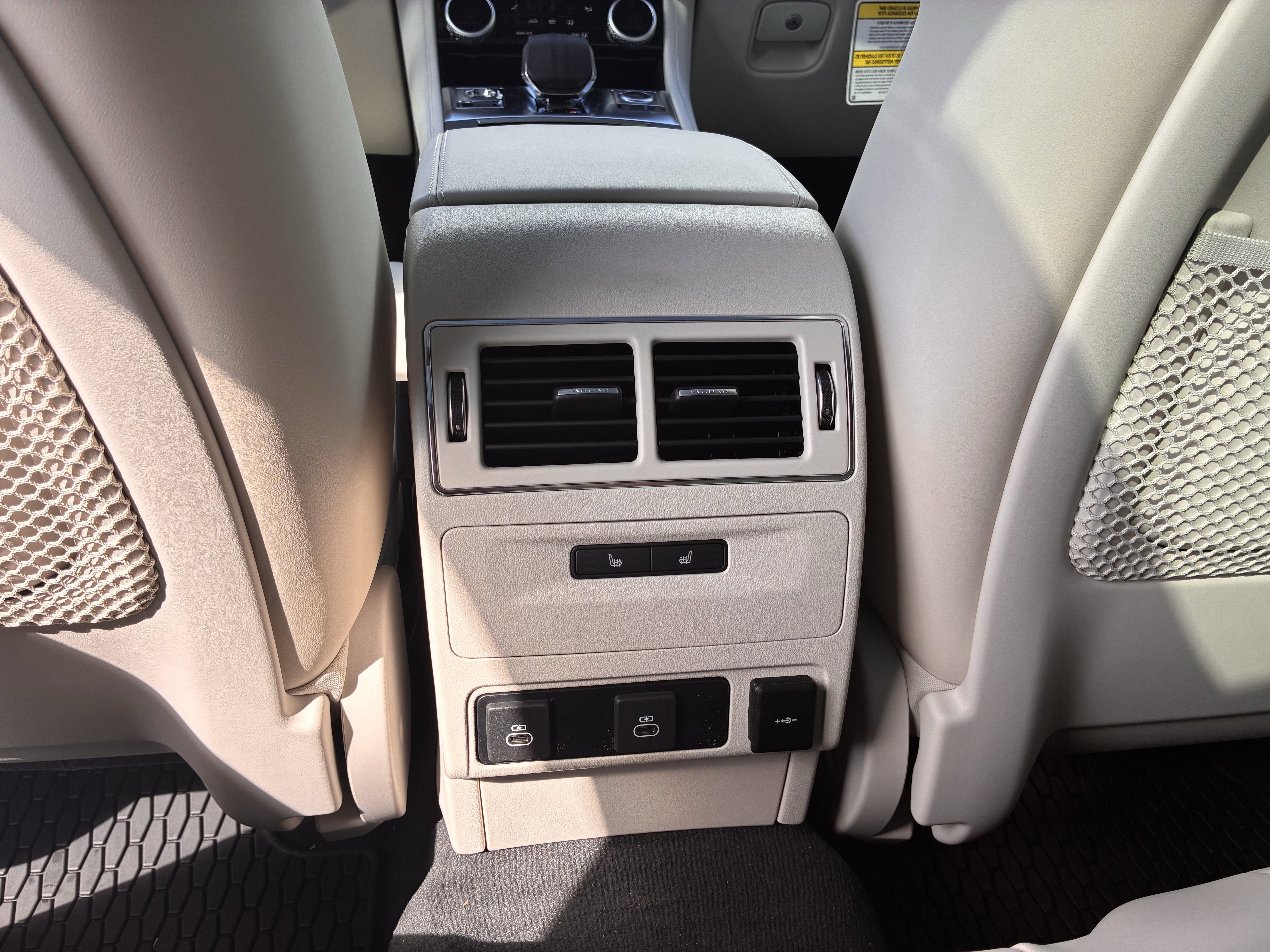 New 2026 Jaguar F-PACE R-Dynamic S image 27