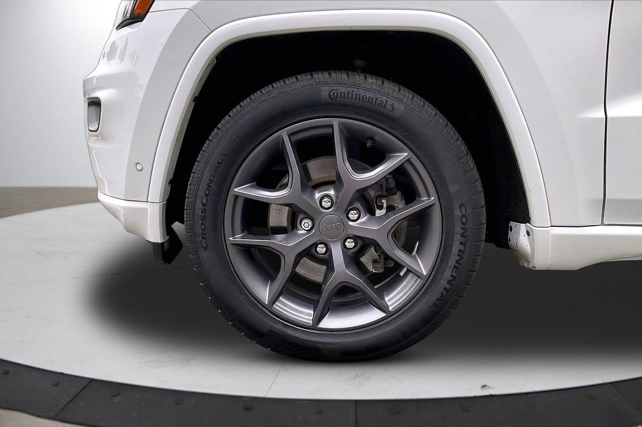 Certified 2021 Jeep Grand Cherokee Limited w/ Quick Order Package 28K 80th AWD/4WD image 35