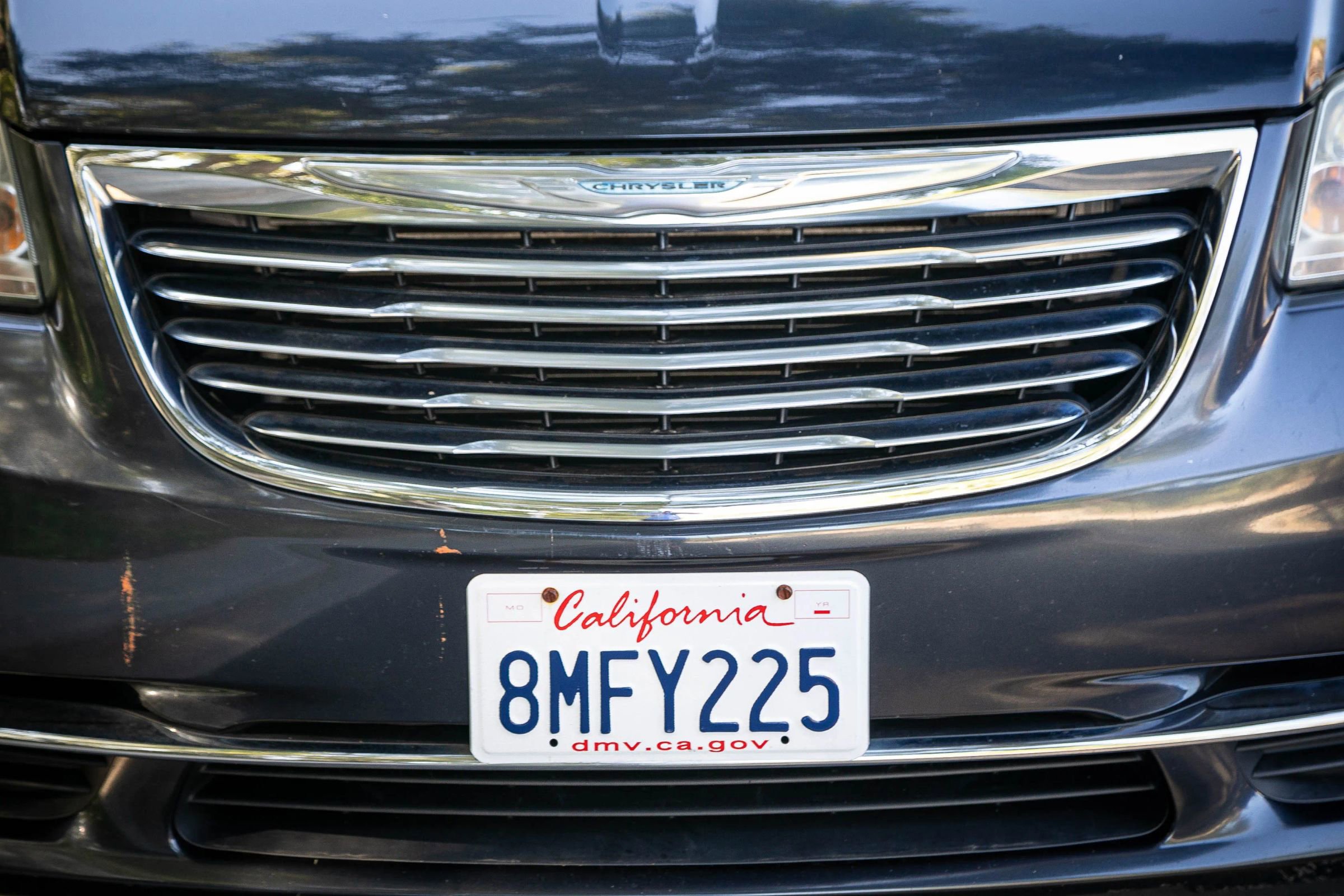 Used 2013 Chrysler Town & Country Touring-L w/ Driver Convenience Group image 7