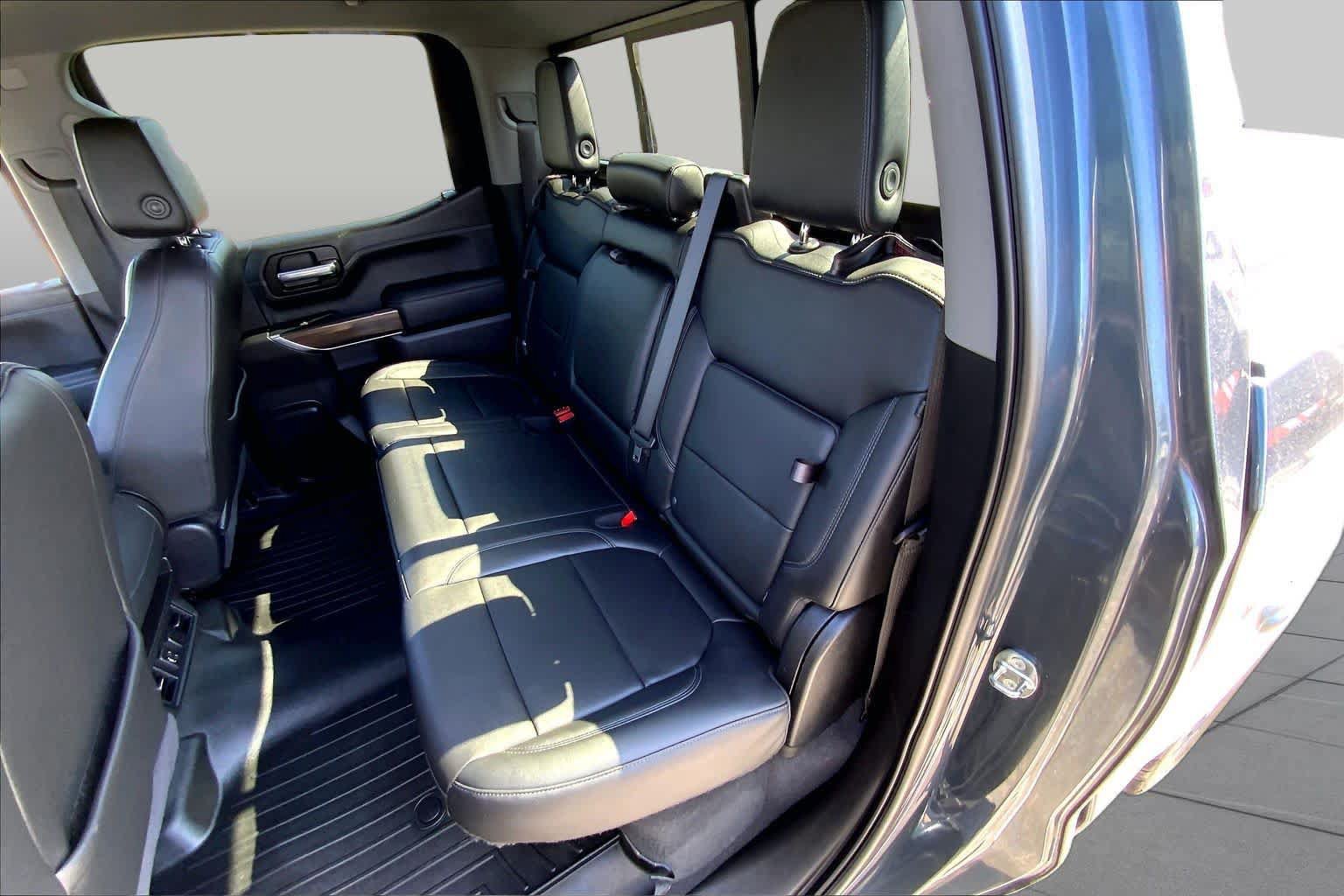 Used 2020 Chevrolet Silverado 1500 LT w/ Texas Edition AWD/4WD image 19