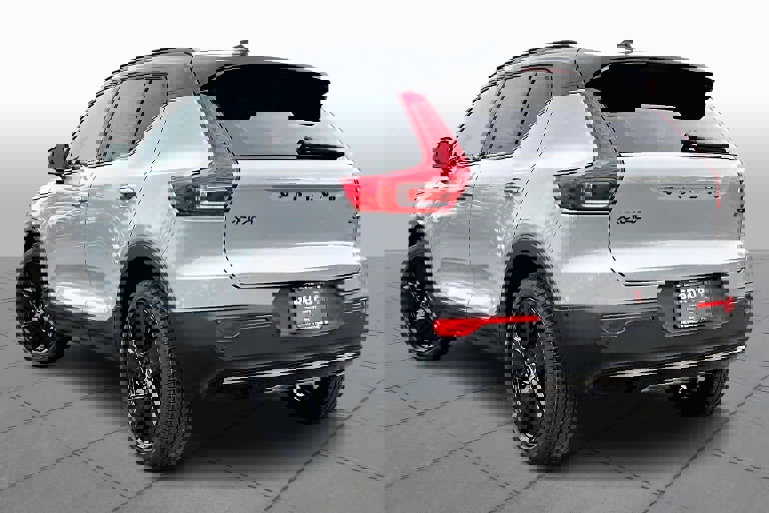 New 2026 Volvo XC40 B5 Ultra w/ Protection Package Premier image 3
