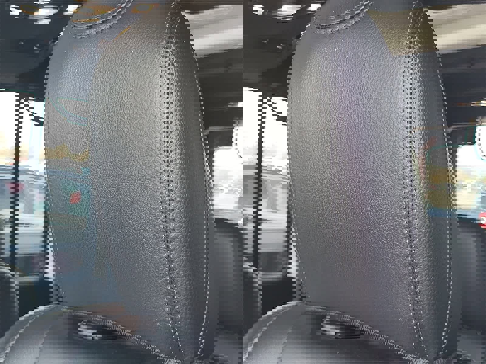 Used 2022 Jeep Wrangler Unlimited Rubicon w/ Xtreme Recon 35" Tire Package image 13